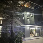 Sunny Side Hotel 3*