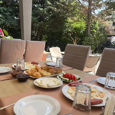 ホテル Sunny Side Sarandë