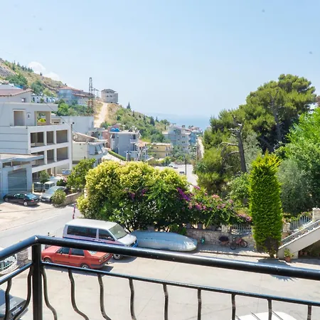 Sunny Side ホテル Sarandë