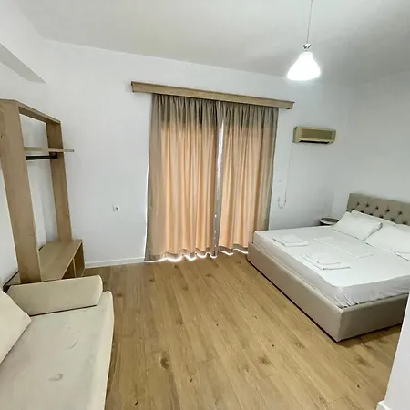 Sunny Side Hotel