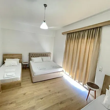 Sunny Side Hotel 3*