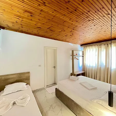 Sunny Side Hotel
