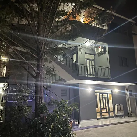 Sunny Side Hotel 3*