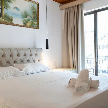 Sunny Side Hotel Sarande