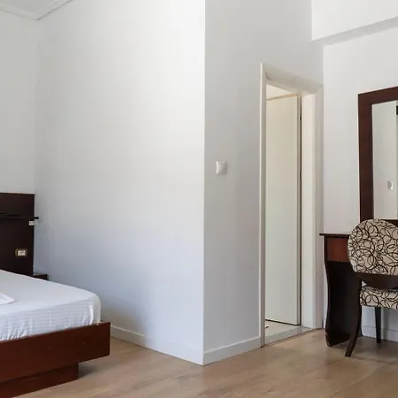 Sunny Side Hotel 3*