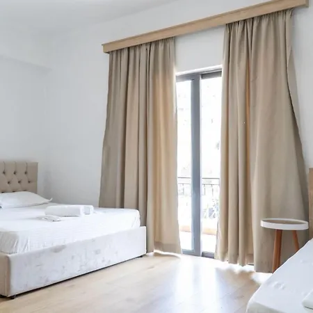 Sunny Side Hotel Sarande