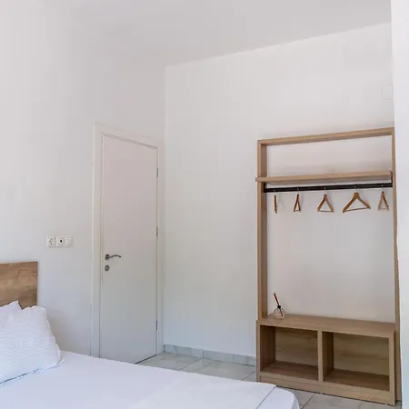 Sunny Side Hotel